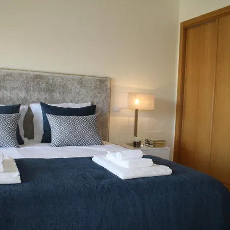 At73, Luxury 1 Bed Marina Gardens Daire